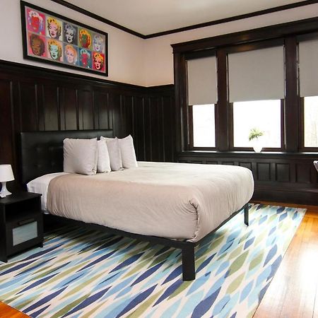 A Stylish Stay W/ A Queen Bed, Heated Floors.. #37 Brookline Dış mekan fotoğraf