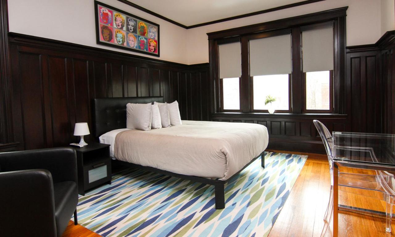 A Stylish Stay W/ A Queen Bed, Heated Floors.. #37 Brookline Dış mekan fotoğraf