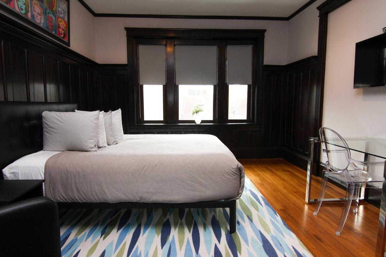 A Stylish Stay W/ A Queen Bed, Heated Floors.. #37 Brookline Dış mekan fotoğraf