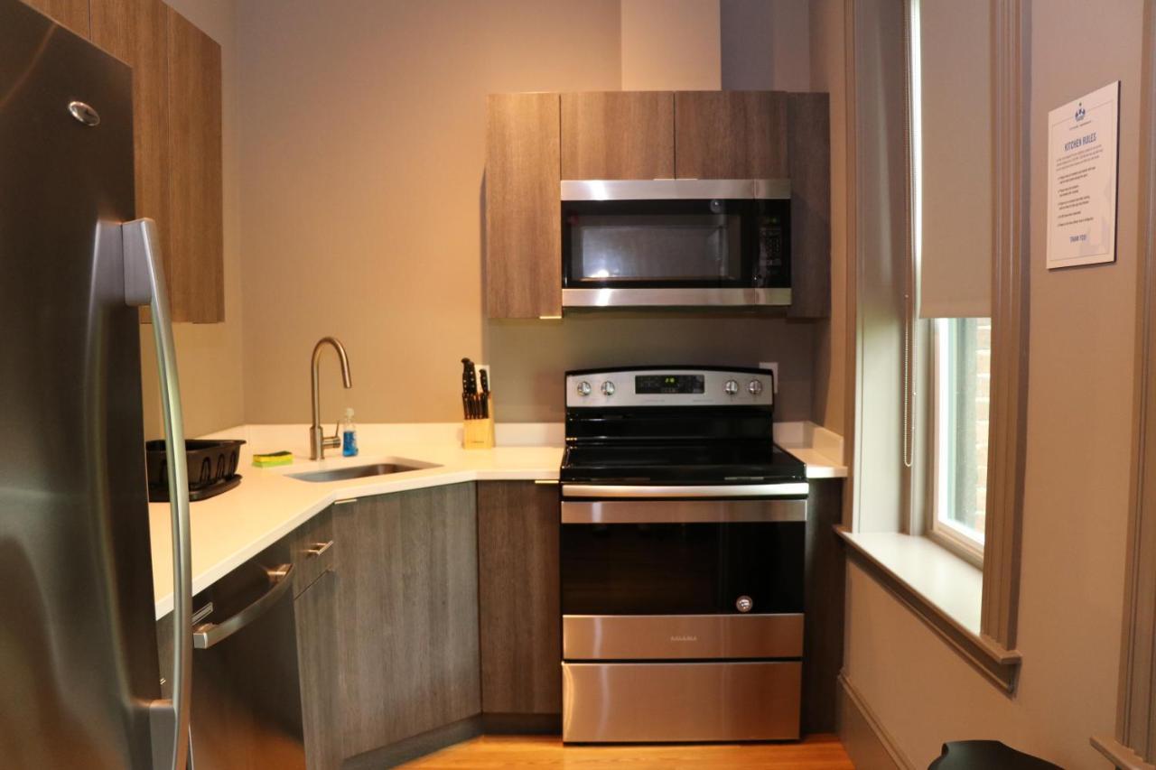 A Stylish Stay W/ A Queen Bed, Heated Floors.. #37 Brookline Dış mekan fotoğraf